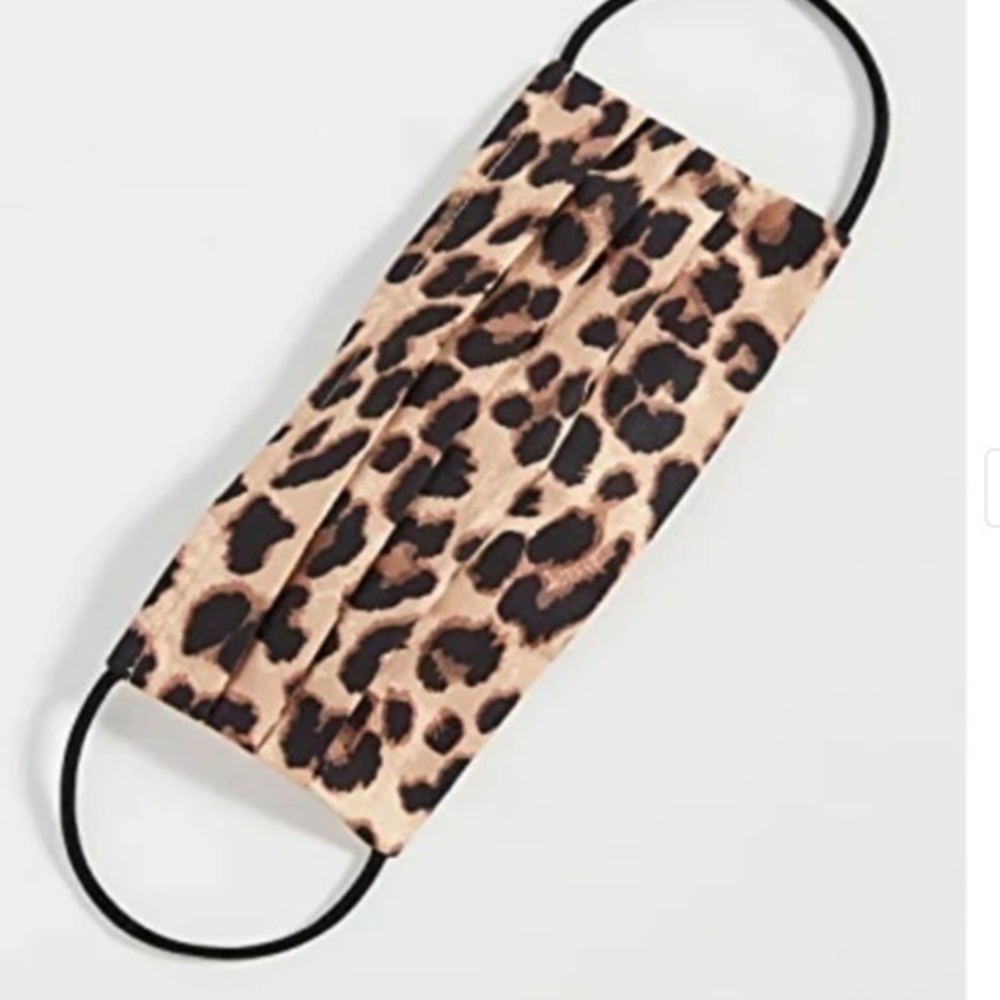 NWT! Veronica Beard Leopard Face Mask